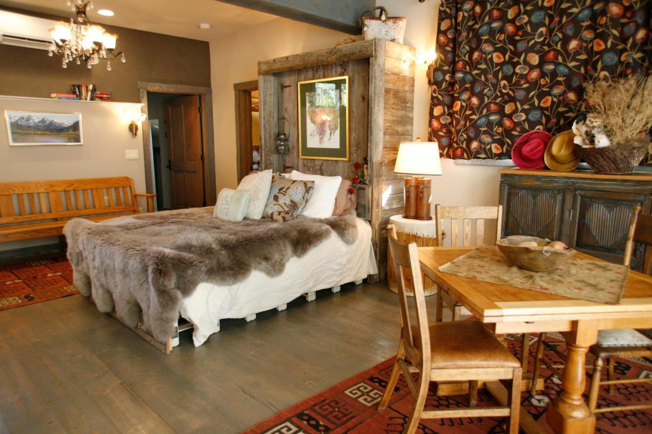 Swan River Inn Bigfork Dış mekan fotoğraf